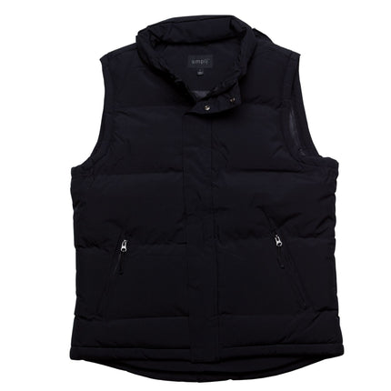 The Gear for Life Men's Junction Puffa Vest offers reliable water repellency and warmth, making it ideal for variable weather conditions. 