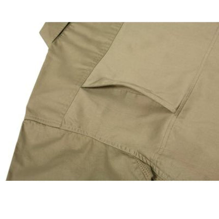 The Bisley Men's Cool Lightweight Drill Short Sleeve Shirt offers durability and comfort with its breathable drill fabric, perfect for demanding work environments.