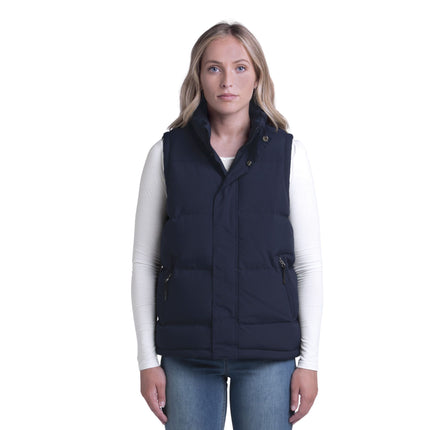 The Gear for Life Men's Junction Puffa Vest offers reliable water repellency and warmth, making it ideal for variable weather conditions. 