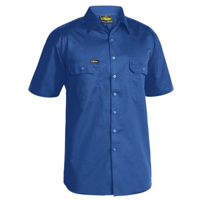 The Bisley Men's Cool Lightweight Drill Short Sleeve Shirt offers durability and comfort with its breathable drill fabric, perfect for demanding work environments.