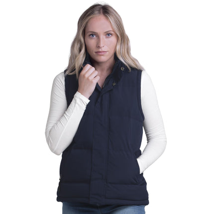 The Gear for Life Men's Junction Puffa Vest offers reliable water repellency and warmth, making it ideal for variable weather conditions. 