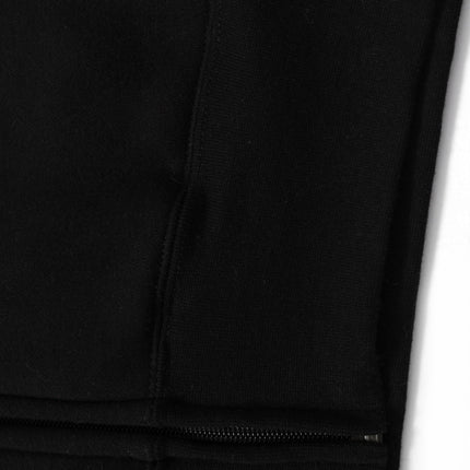 Stay comfortable and confident with this Full Zip Fleecy Hoodie, designed for a classic fit that suits every body type. 