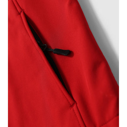The Men's Aspen Performance Hooded Jacket offers reliable all-weather protection with its softshell design, keeping you comfortable in various conditions.